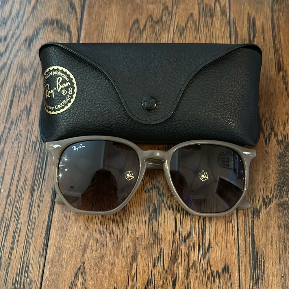 Ray ban sunglasses